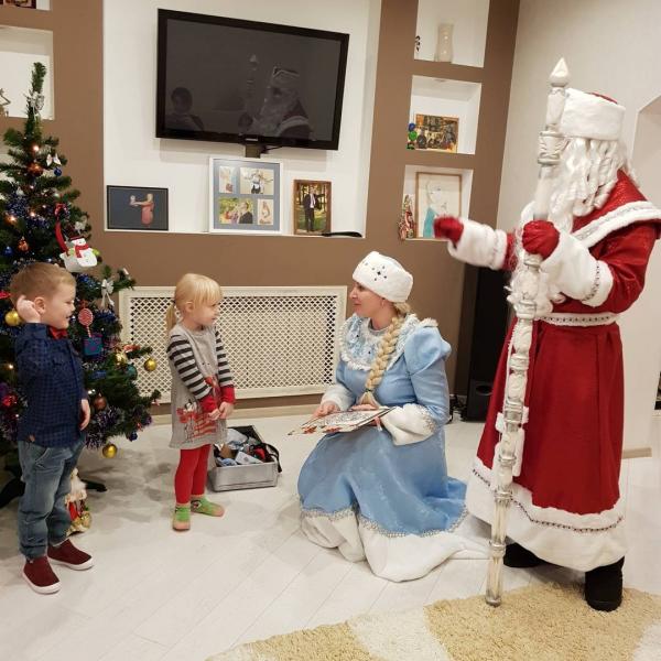 Дарья:  Дед Мороз и Снегурочка в Заволжье