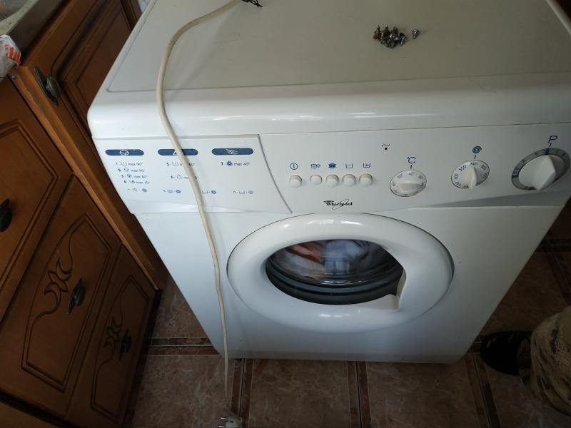 Анатолий:  Ремонт холодильников стиральных машин