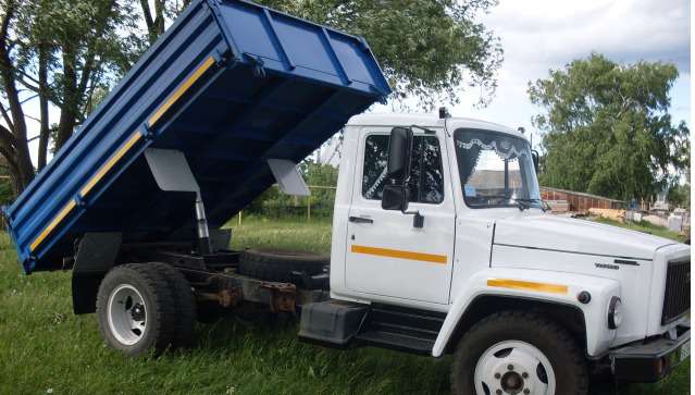 Азамат:  Вывоз строительного мусора на вездеходе самосвале