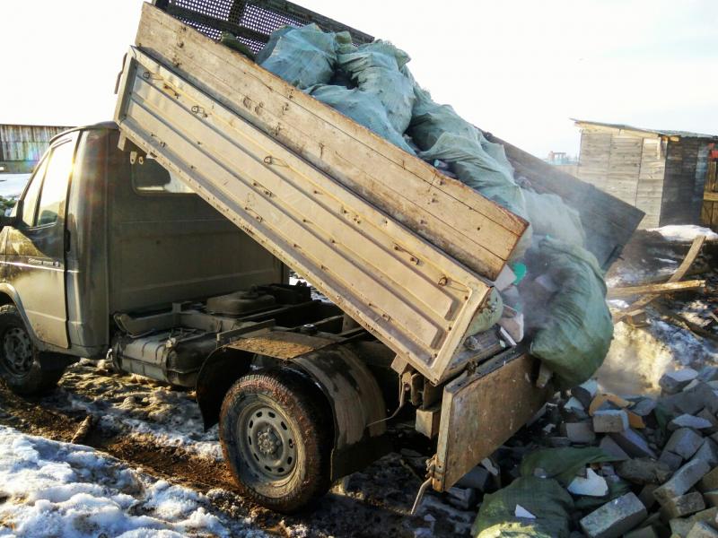 Азамат:  Вывоз строительного мусора на вездеходе самосвале