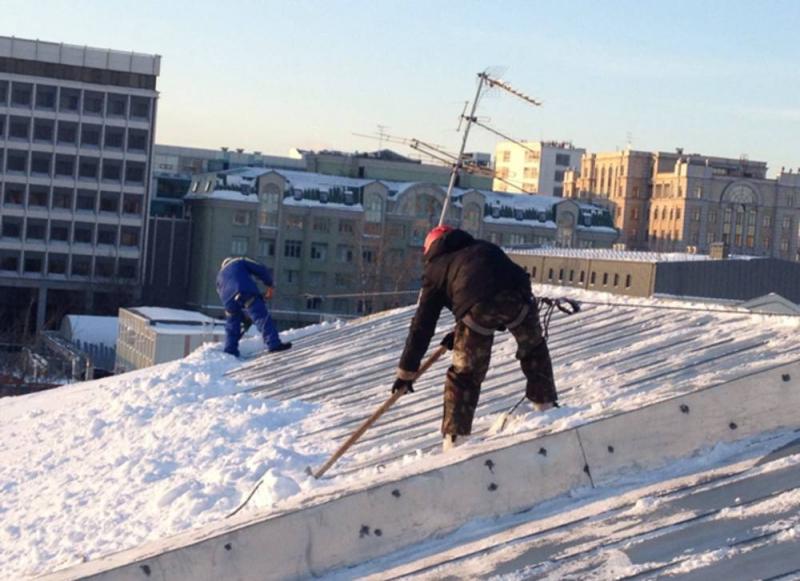 Городплюс:  Чистка крыши от снега и наледи. Уборка и вывоз снега