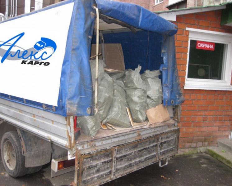 Дмитрий:  Вывоз строительного мусора в мешках,старая мебель