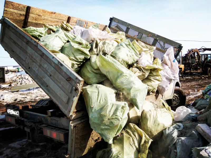 Азат:  Вывоз мусора на самосвалах соболь вездеход, зил, камаз, шакман