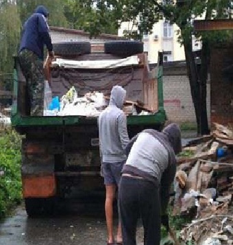 Дмитрий:  Авто с грузчиками Вывоз мусора