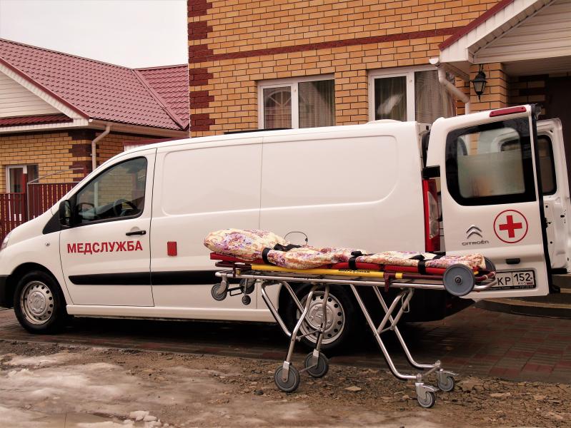 СанТранс:  Перевозка лежачих больных