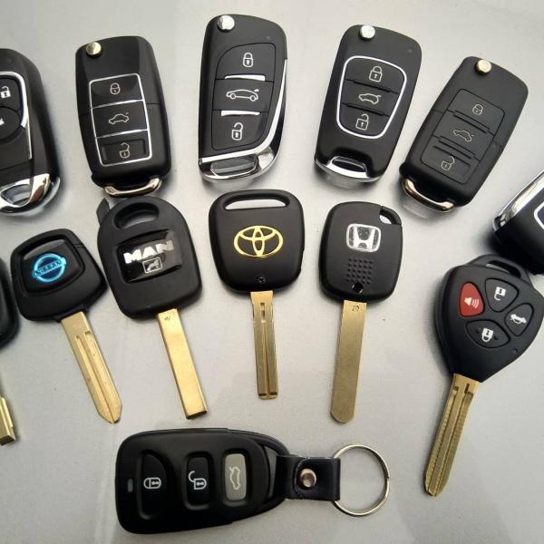 Алексей:  Изготовление, восстановление автомобильных ключей