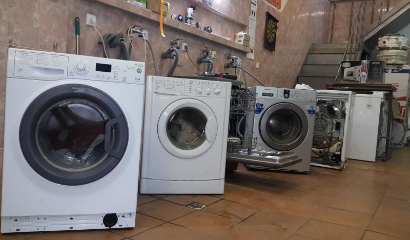 Дмитрий:  Ремонт стиральных машин с выездом мастера на дом