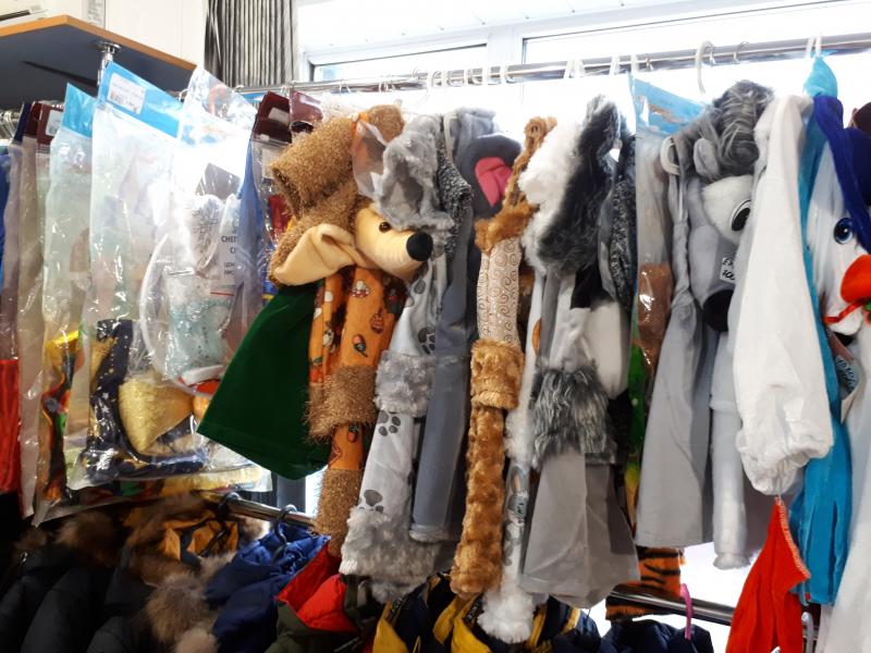 Детские товары:  Прокат И продажа карнавальных костюмов