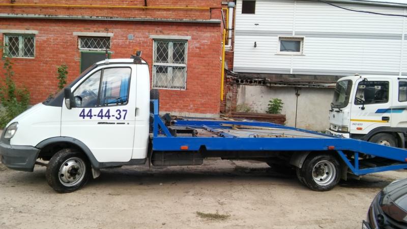 Эвакуаторы автомобилей круглосуточно из Комсомольска