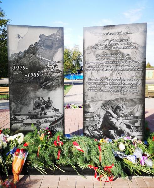 ПК Мрамор и Гранит:  Изготовление памятников Азнакаево