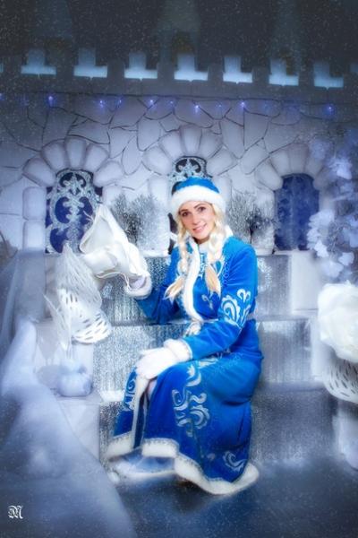 Наталия:  Дед Мороз и Снегурочка