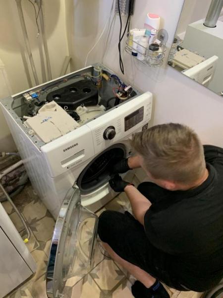 Антон:  Ремонт стиральных машин на дому в Дзержинске