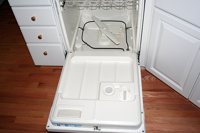 Руслан:  Ремонт стиральных машин, Ремонт посудомоечных машин 