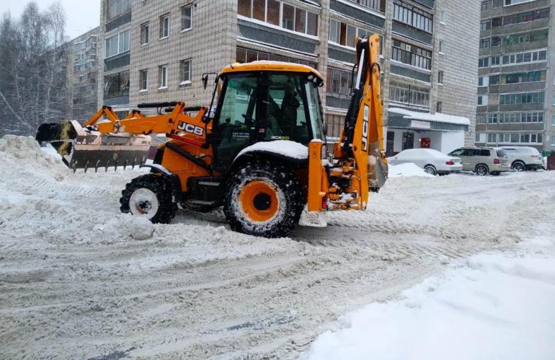 Андрей:  Уборка снега с вывозом и без (трактор, самосвал)