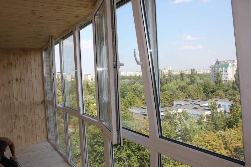 иван:  Остекление  и отделка балконов 